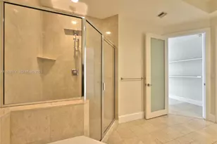 848 Brickell Key Dr, Miami, FL 33131 - Photo 18