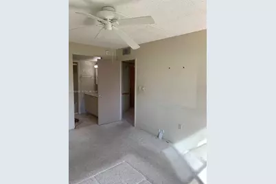 1400 Saint Charles #505, Pembroke Pines, FL 33026 - Photo 32