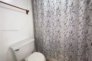 19805 SW 114th Ave, Miami, FL 33157 - Photo 8