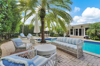 10121 E Broadview Dr, Bay Harbor Islands, FL 33154 - Photo 18