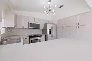 12770 NW 11th St, Miami, FL 33182 - Photo 14