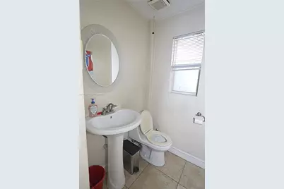 1680 W 33rd Pl #1680, Hialeah, FL 33012 - Photo 16