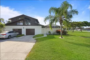 9568 Boca Gardens Pkwy, Boca Raton, FL 33496 - Photo 2
