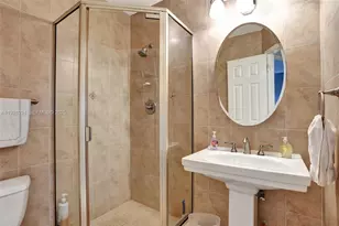 4806 NW 36th St, Lauderdale Lakes, FL 33319 - Photo 22