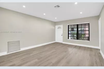 6844 SW 12th St, Pembroke Pines, FL 33023 - Photo 8