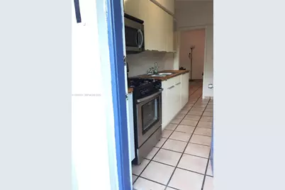 8340 Crespi Blvd #19, Miami Beach, FL 33141 - Photo 30