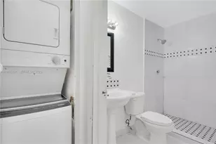 963 SW 6th St, Miami, FL 33130 - Photo 16