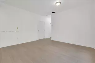 963 SW 6th St, Miami, FL 33130 - Photo 32