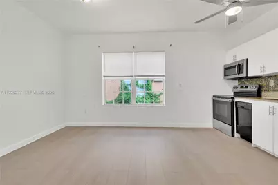 963 SW 6th St #2, Miami, FL 33130 - Photo 4