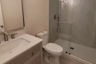 19066 Bob-O-Link Dr, Hialeah, FL 33015 - Photo 8