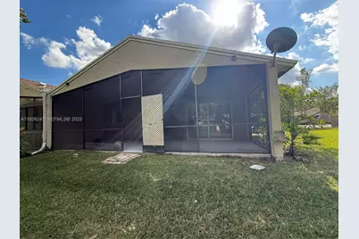 15749 NE Woodgate Ct #A, Sunrise, FL 33326 - Photo 4