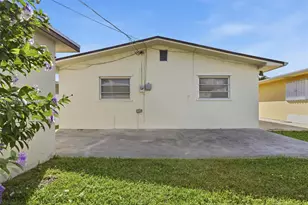 10551 SW 27th St, Miami, FL 33165 - Photo 6