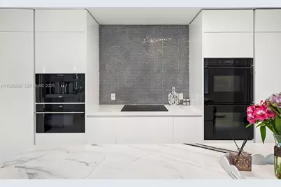 2729 N Bay Rd, Miami Beach, FL 33140 - Photo 22