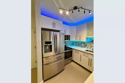 7441 Wayne Ave #1R, Miami Beach, FL 33141 - Photo 4