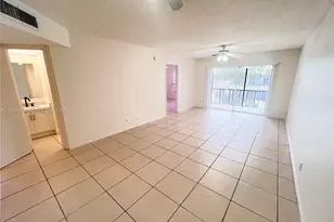 7801 S Colony Cir S, Tamarac, FL 33321 - Photo 4