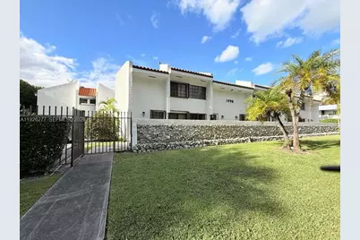 1990 Brickell Ave #O, Miami, FL 33129 - Photo 4