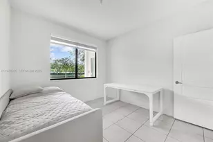 8301 NW 41st St, Doral, FL 33166 - Photo 14
