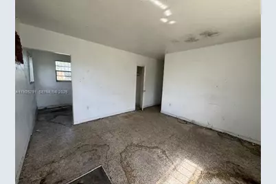 10835 SW 221 St, Unincorporated Dade County, FL 33170 - Photo 8