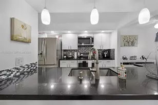 900 SW 142nd Ave, Pembroke Pines, FL 33027 - Photo 24