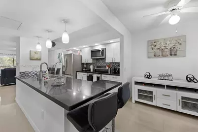 900 SW 142nd Ave #306L, Pembroke Pines, FL 33027 - Photo 2