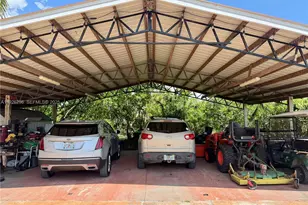 20401 SW 184th St, Miami, FL 33187 - Photo 4