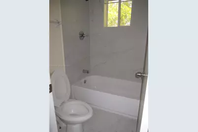 405 SE 14th St #405, Dania Beach, FL 33004 - Photo 12