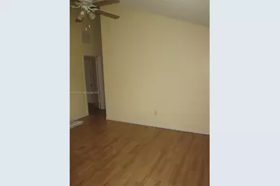 405 SE 14th St #405, Dania Beach, FL 33004 - Photo 10