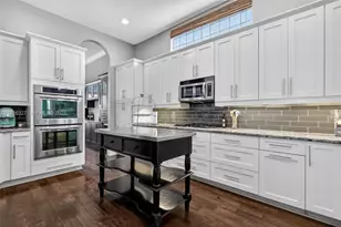 120 Villa Nueva Pl, Palm Beach Gardens, FL 33418 - Photo 12