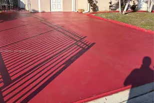 325 NW 193rd Terrace, Miami Gardens, FL 33169 - Photo 4