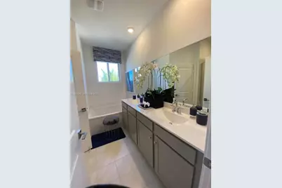 26964 SW 132nd Ct Rd #1, Homestead, FL 33032 - Photo 8