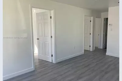 11961 SW 214th St, Miami, FL 33177 - Photo 16