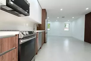 524 NE 65th St, Miami, FL 33138 - Photo 2