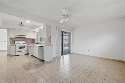 11711 NW 29th St, Sunrise, FL 33323 - Photo 8