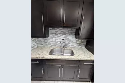 7610 SW 10th St #1, North Lauderdale, FL 33068 - Photo 10