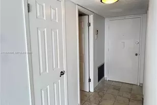 18061 Biscayne Blvd, Aventura, FL 33160 - Photo 4