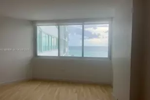 7135 Collins Ave, Miami Beach, FL 33141 - Photo 2