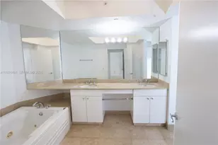 4779 Collins Ave, Miami Beach, FL 33140 - Photo 16