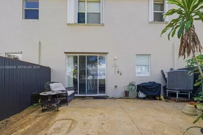 15369 SW 8th Ln, Miami, FL 33194 - Photo 24