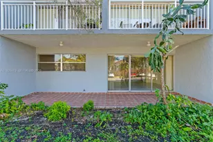 9371 Fontainebleau Blvd, Miami, FL 33172 - Photo 26