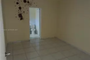 421 NW 32nd Ct, Miami, FL 33125 - Photo 10