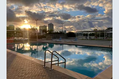 18041 Biscayne Blvd #1803, Aventura, FL 33160 - Photo 12