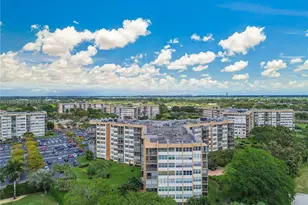 1100 St Charles Pl, Pembroke Pines, FL 33026 - Photo 34