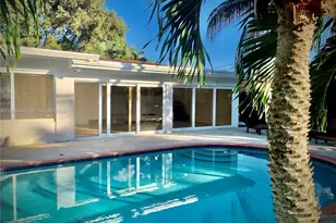 19340 NE 18th Ct, Miami, FL 33179 - Photo 2