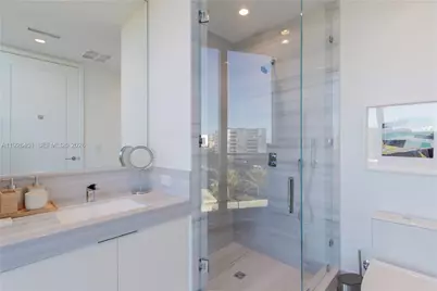 17975 Collins Ave #502, Sunny Isles Beach, FL 33160 - Photo 44