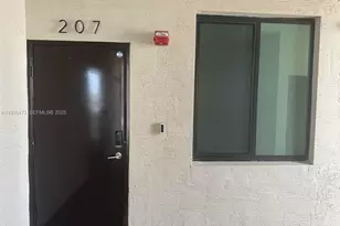 8001 NW 41st St, Doral, FL 33166 - Photo 10