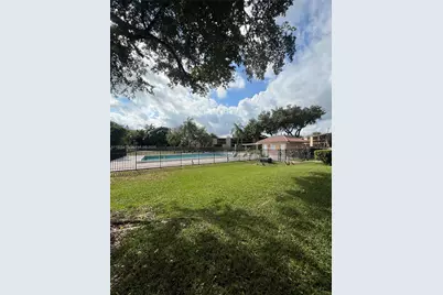 20610 NE 7th Ct, Miami, FL 33179 - Photo 38