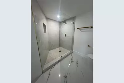 20610 NE 7th Ct, Miami, FL 33179 - Photo 14