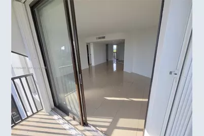 3301 N Country Club Dr #811, Aventura, FL 33180 - Photo 20