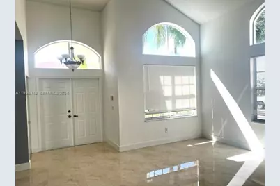 1561 NW 159th Ave, Pembroke Pines, FL 33028 - Photo 8