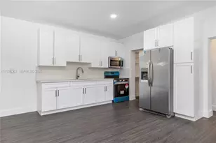434 NW 110th St, Miami, FL 33168 - Photo 16